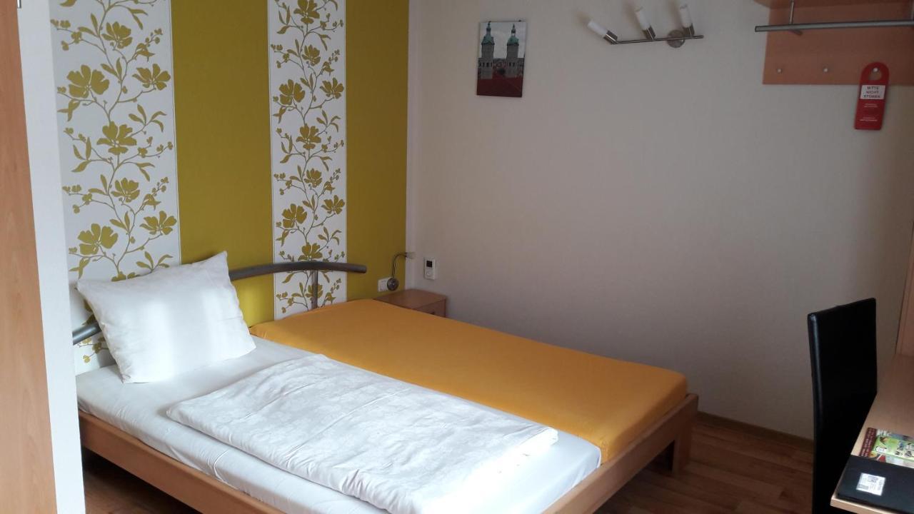 Grochlitzer Pension Naumburg  Ngoại thất bức ảnh